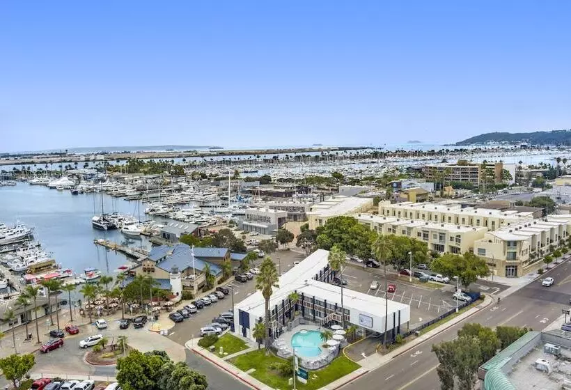 Sea Harbor Hotel   San Diego