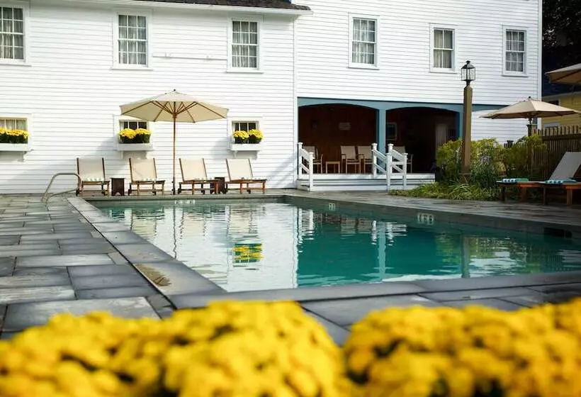 هتل The Red Lion Inn