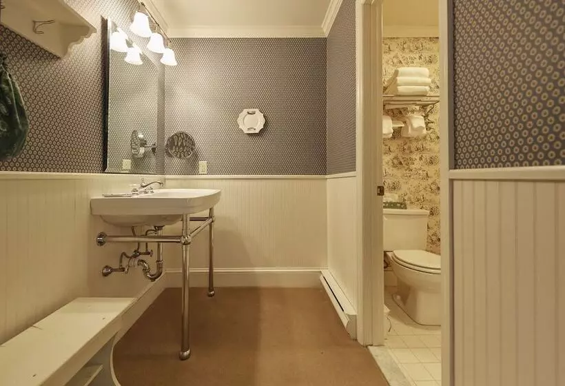 هتل The Red Lion Inn