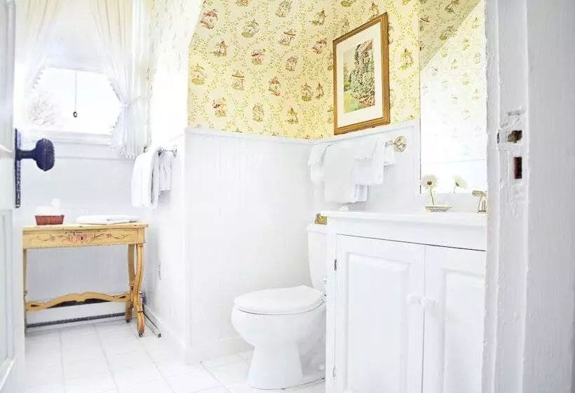 هتل The Red Lion Inn