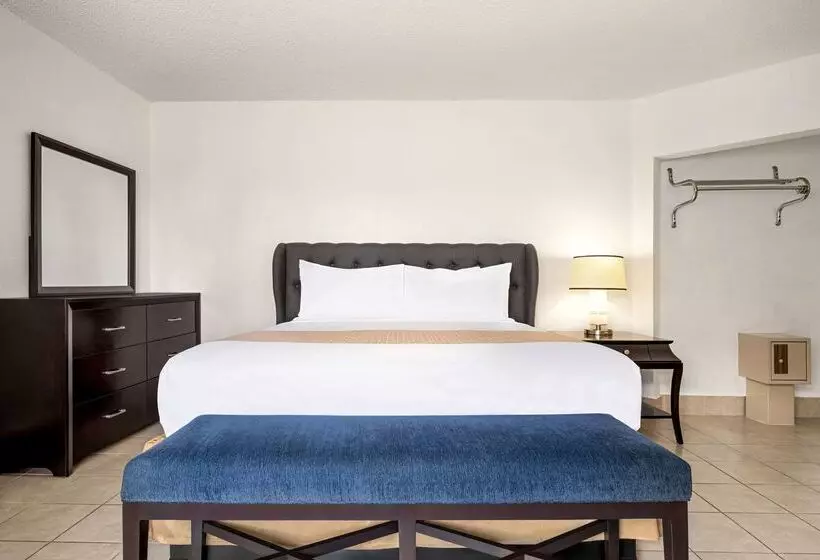 فندق Travelodge By Wyndham Las Vegas