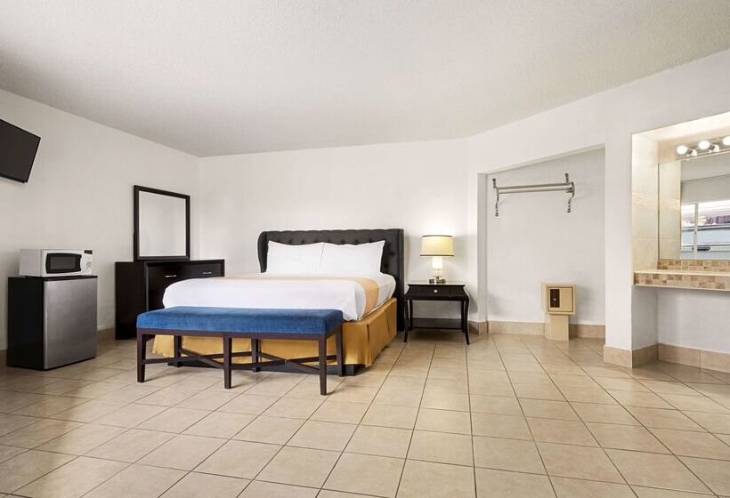 فندق Travelodge By Wyndham Las Vegas