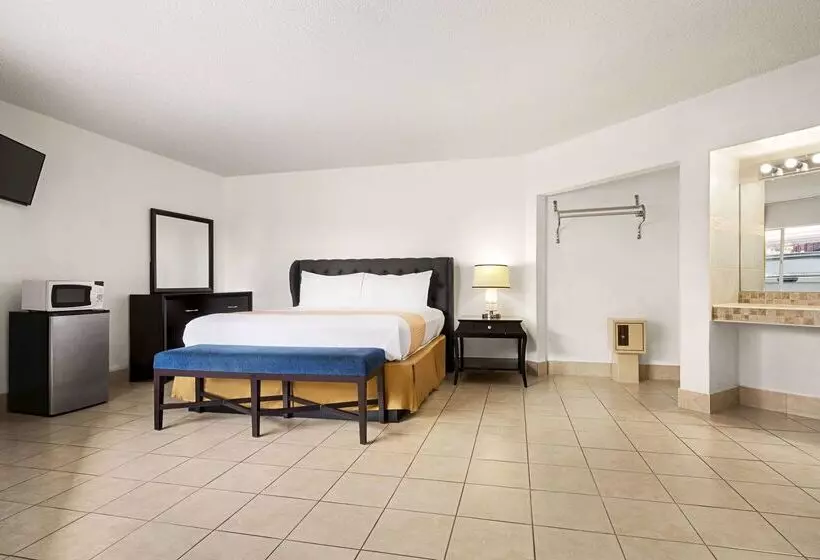 فندق Travelodge By Wyndham Las Vegas