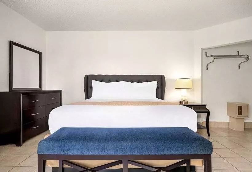 فندق Travelodge By Wyndham Las Vegas