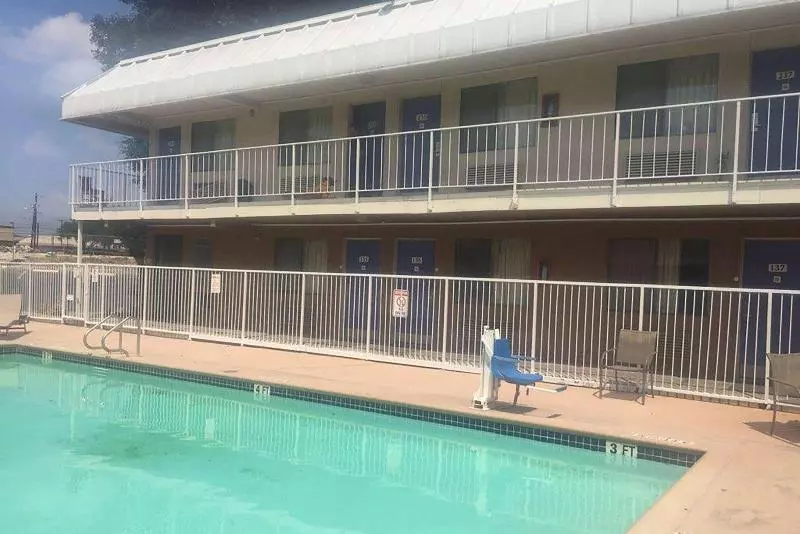 Hotelli Travelodge By Wyndham San Antonio Lackland Afb North