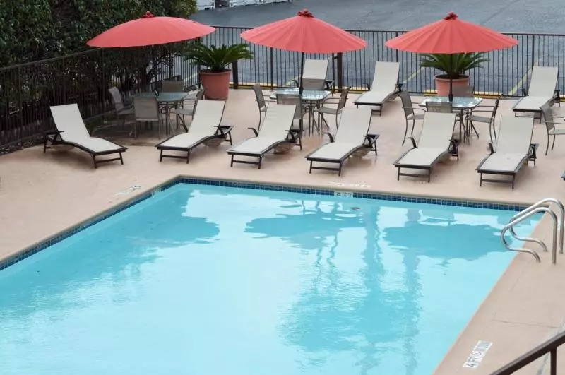 Hotelli Travelodge By Wyndham San Antonio Lackland Afb North
