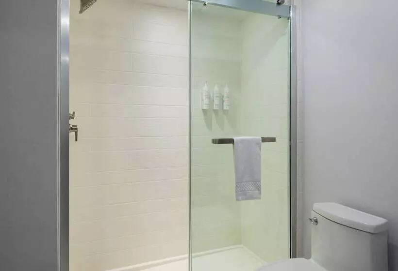 هتل Westchester Marriott