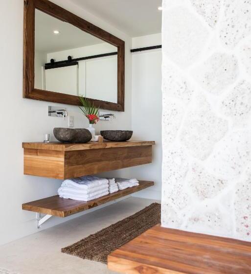 Long Bay Beach Resort