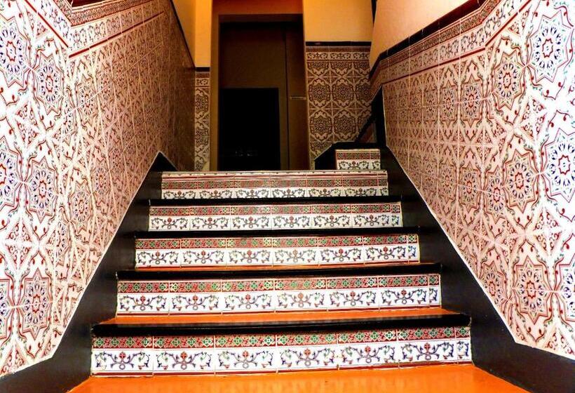 هتل Canario Boutique