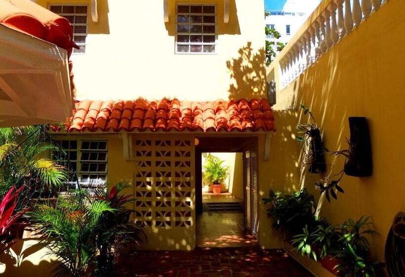 هتل Canario Boutique