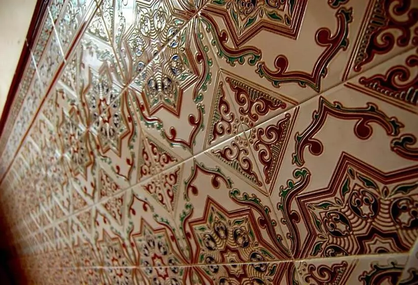 هتل Canario Boutique