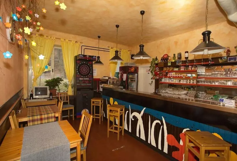 ホテル Hostel Pod Voglom