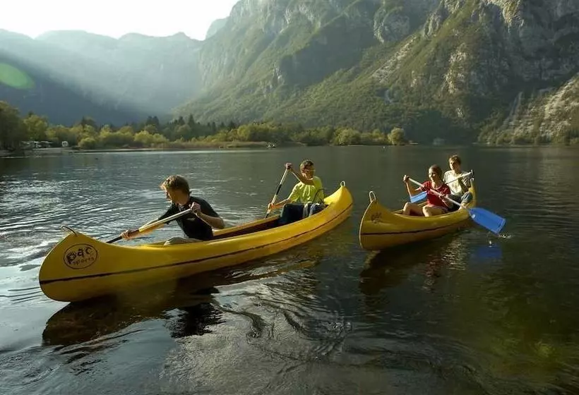 ホテル Hostel Pod Voglom