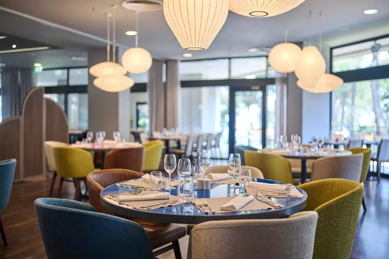 ホテル Parentium Plava Laguna