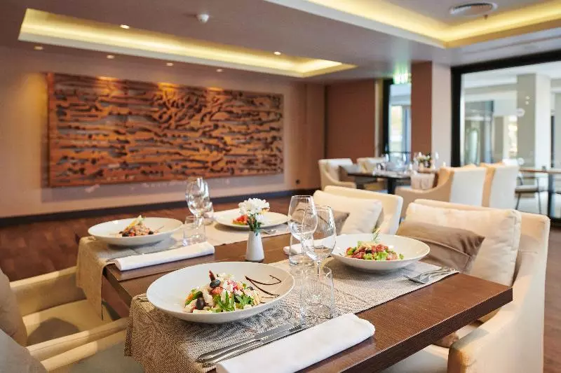 ホテル Parentium Plava Laguna