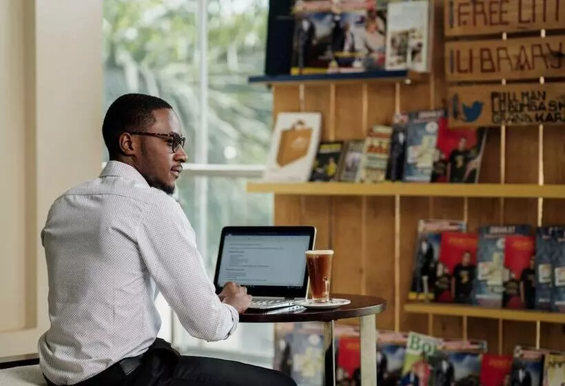 هتل Pullman Lubumbashi Grand Karavia