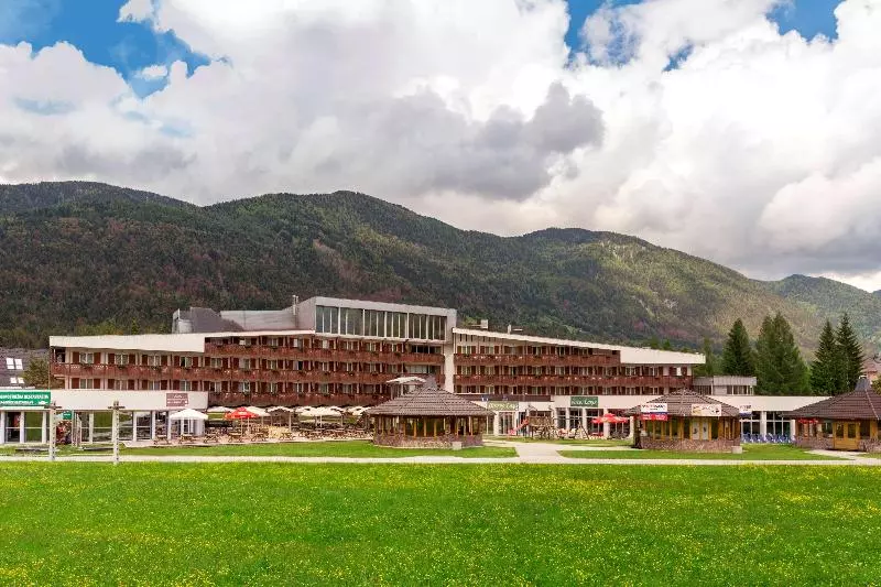 هتل Ramada Resort Kranjska Gora
