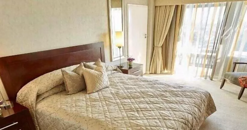 호텔 Taj Pamodzi Lusaka