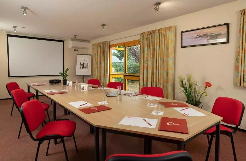 هتل The Originals Access, Bourges Nord Saintdoulchard