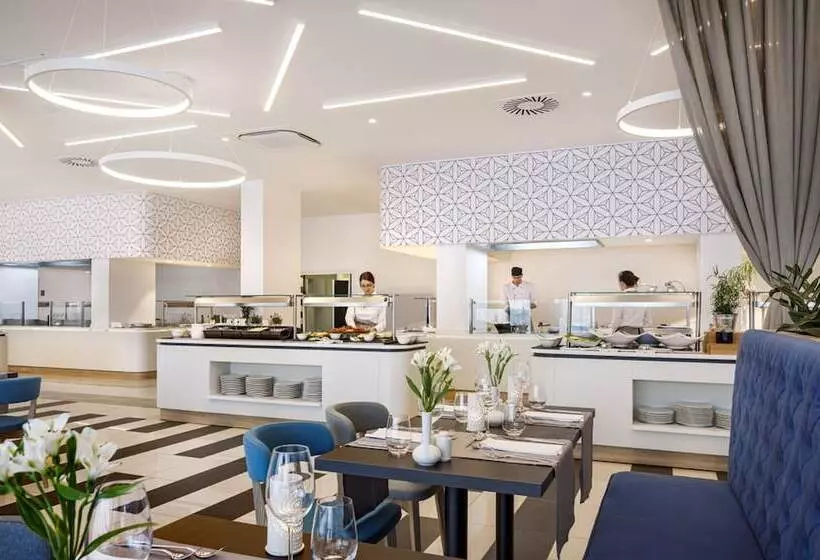 Valamar Carolina Hotel & Villas