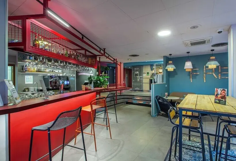B&b Hotel Orléans Nord Saran