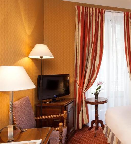 هتل Amarante Beau Manoir