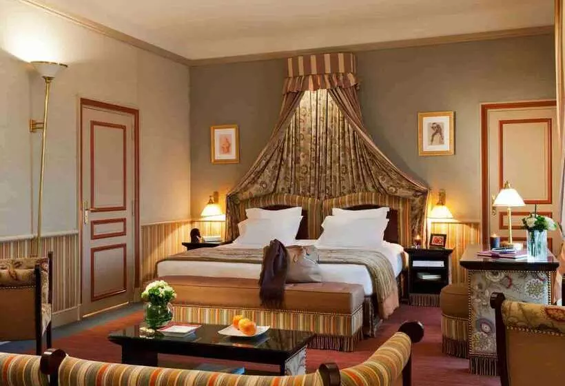 هتل Barriere Le Royal Deauville