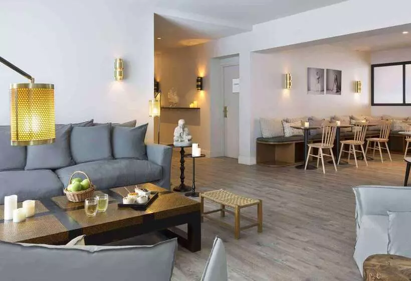 هتل Barriere Le Royal Deauville