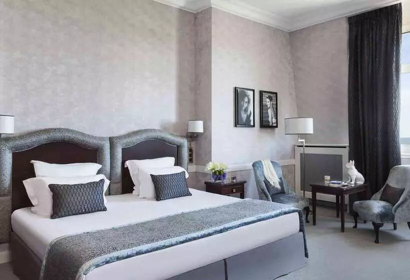 هتل Barriere Le Royal Deauville