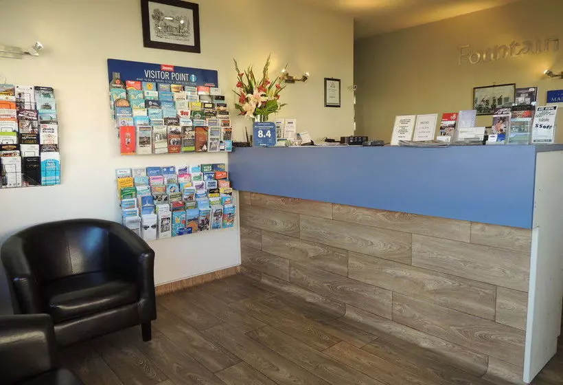 Fountain Court Motel