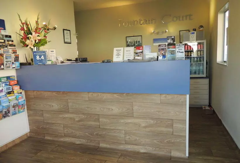 Fountain Court Motel