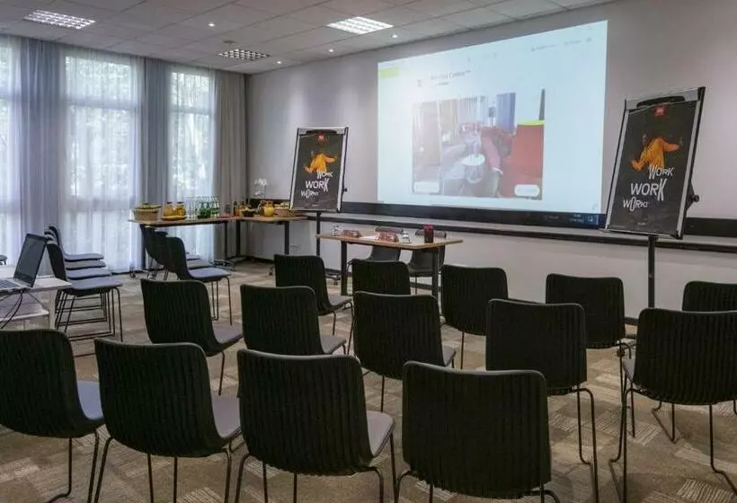 فندق Ibis Gap Centre