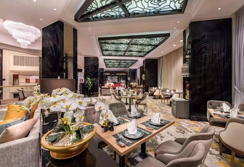 Hotel Rixos Downtown Antalya, The Land of Legends Access