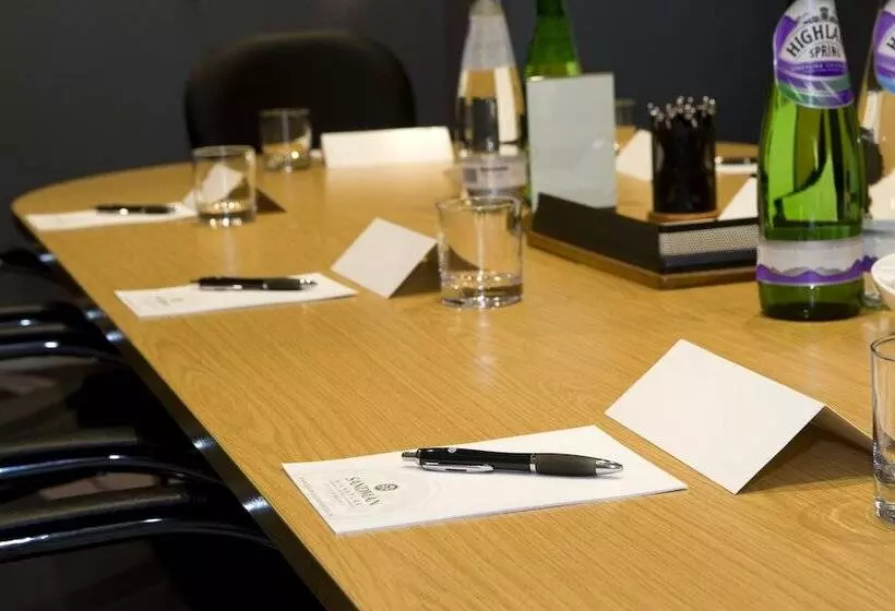 Hotel Sandman Signature London Gatwick