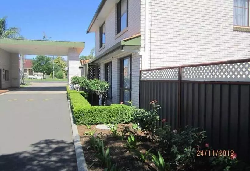 Hotel Tamworth Motor Inn & Cabins