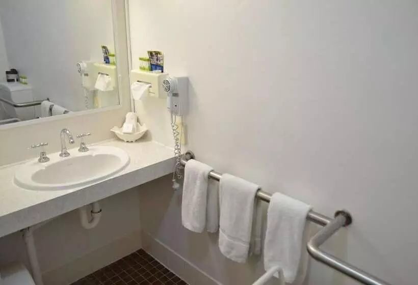 Hotel Tamworth Motor Inn & Cabins