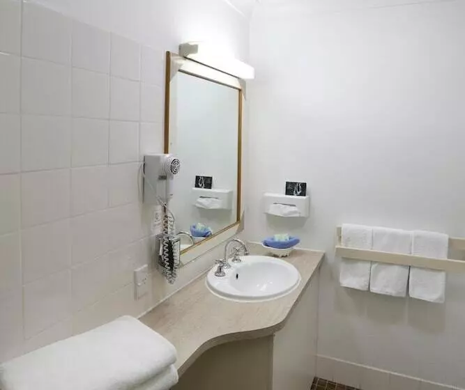 Hotel Tamworth Motor Inn & Cabins