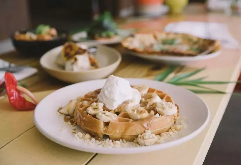 The Surfjack Hotel & Swim Club