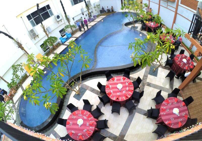 Hotel Truntum Padang
