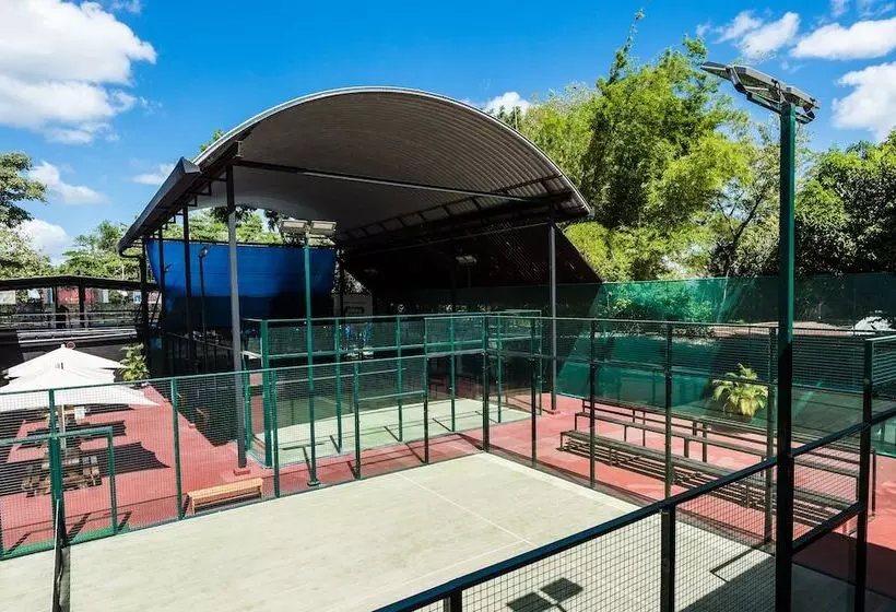 Riande Aeropuerto Hotel Casino