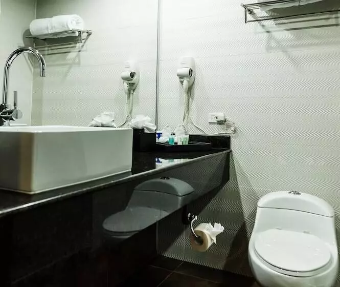 Riande Aeropuerto Hotel Casino