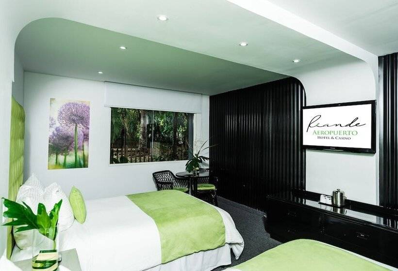 Riande Aeropuerto Hotel Casino