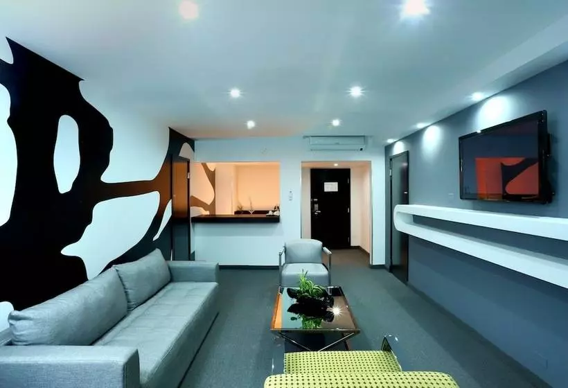 Riande Aeropuerto Hotel Casino