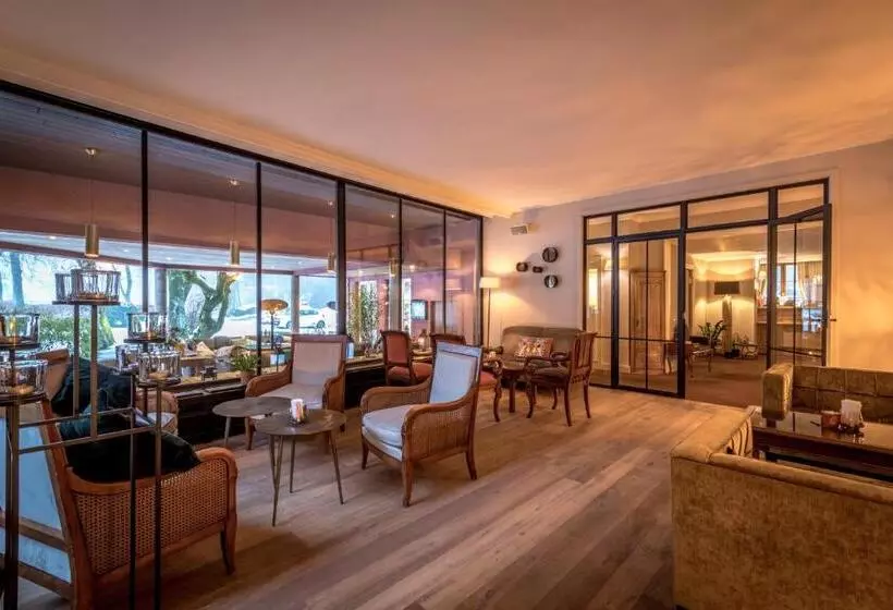 هتل De La Gaichel