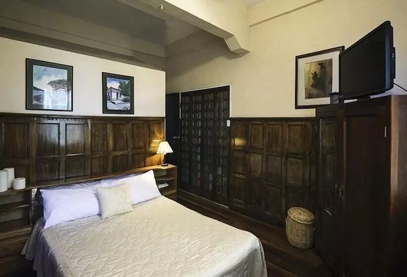 ホテル Hemingway Inn