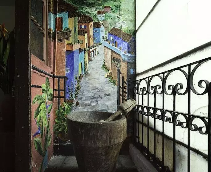 ホテル Hemingway Inn