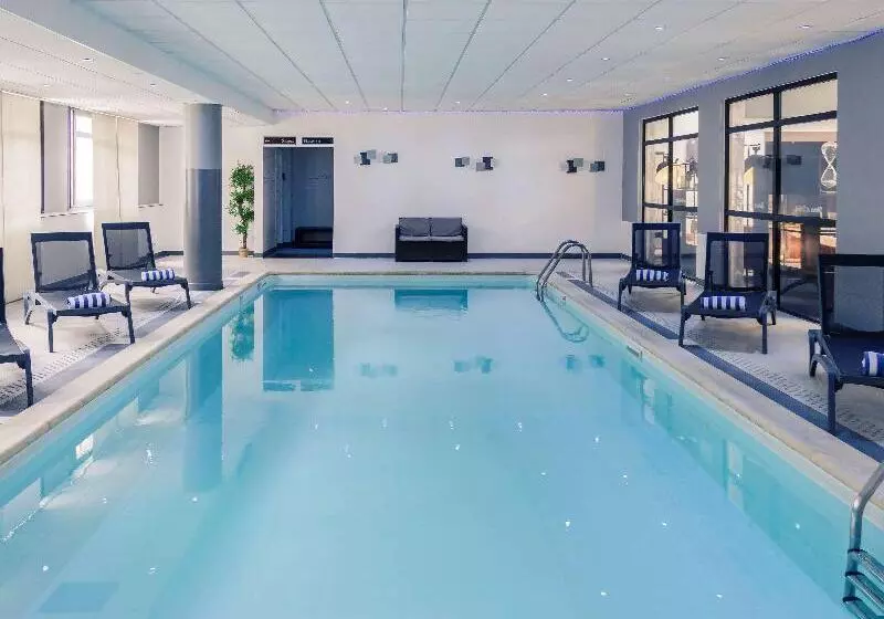 Отель Hôtel Mercure Blois Centre