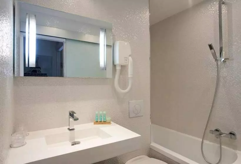 هتل Ile De France Opera