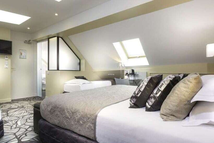 هتل Ile De France Opera