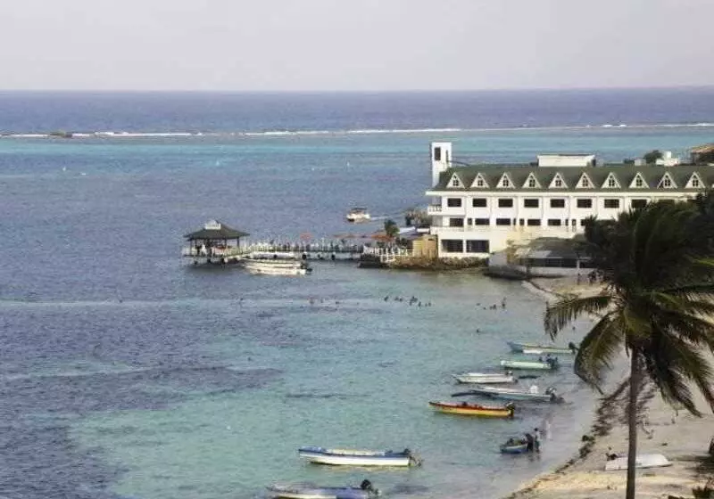 فندق Lord Pierre